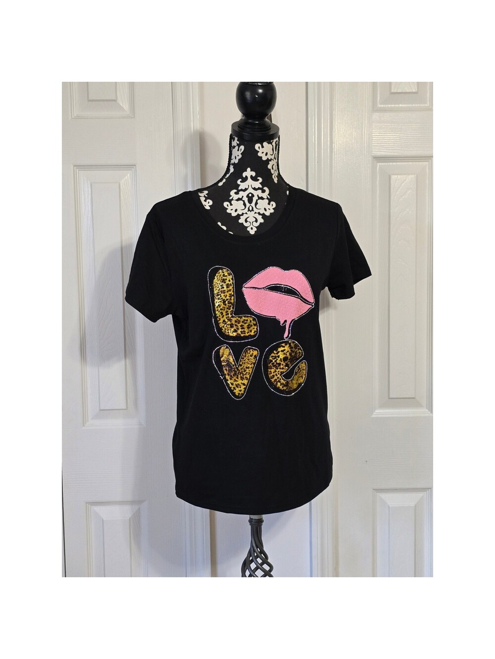 Black V-Neck T-Shirt with LOVE Graphic and Leopard Print Accents